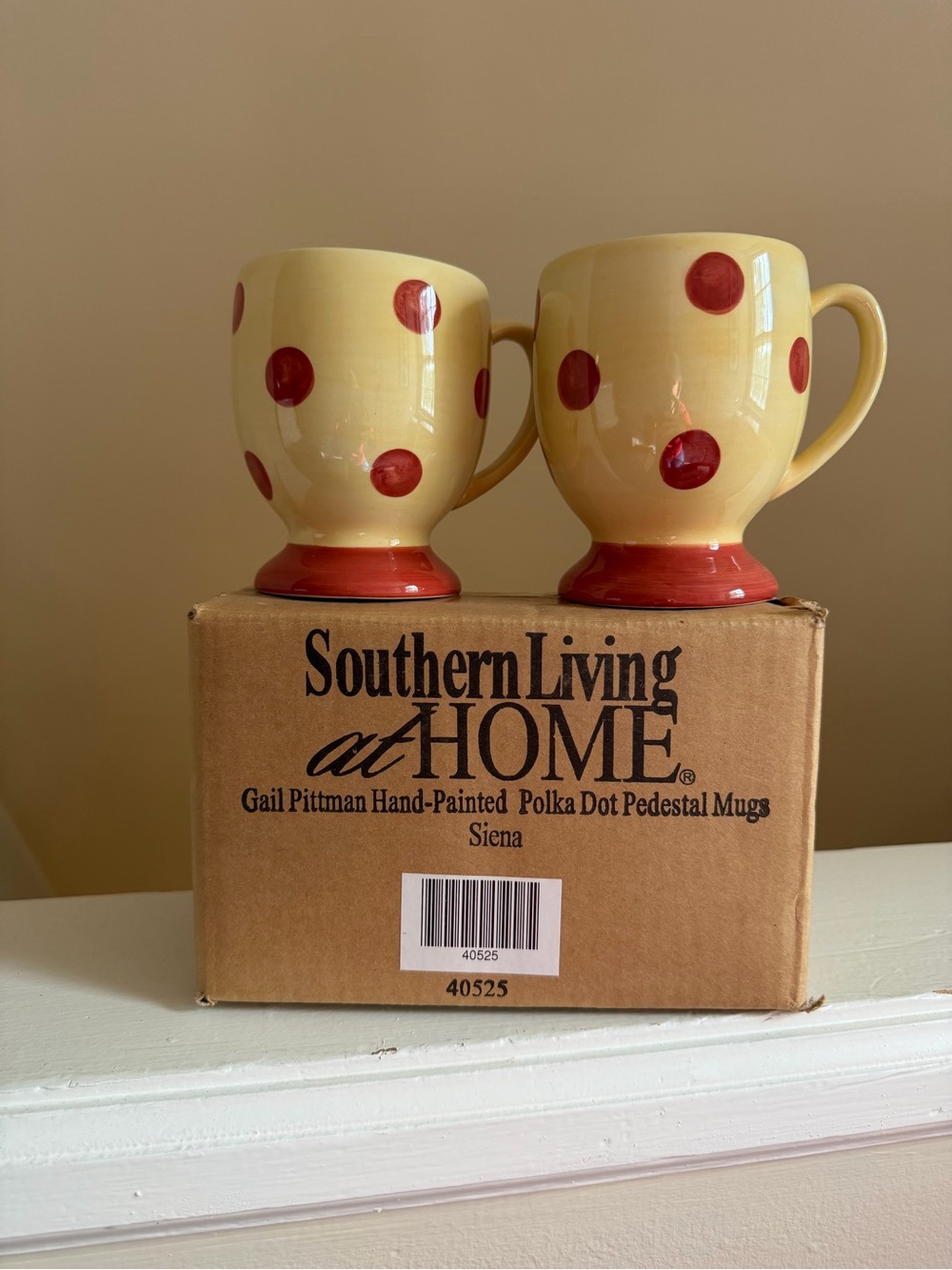 NIB Southern Living at Home — Gail Pittman Polka Dot Pedestal Mugs